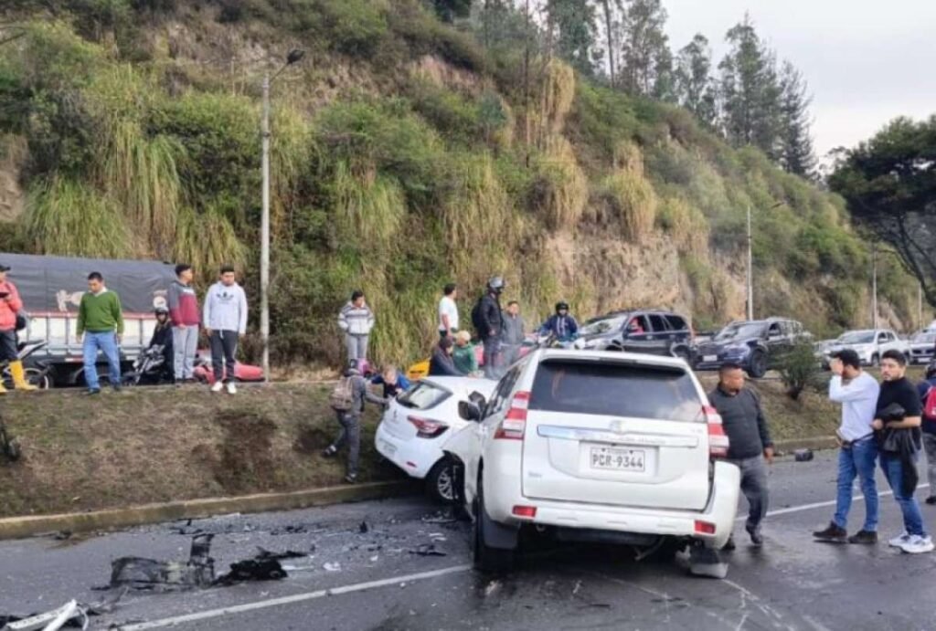 Gráfico mostrando el alto porcentaje de atenciones de salud en Ecuador debido a siniestros de tránsito.