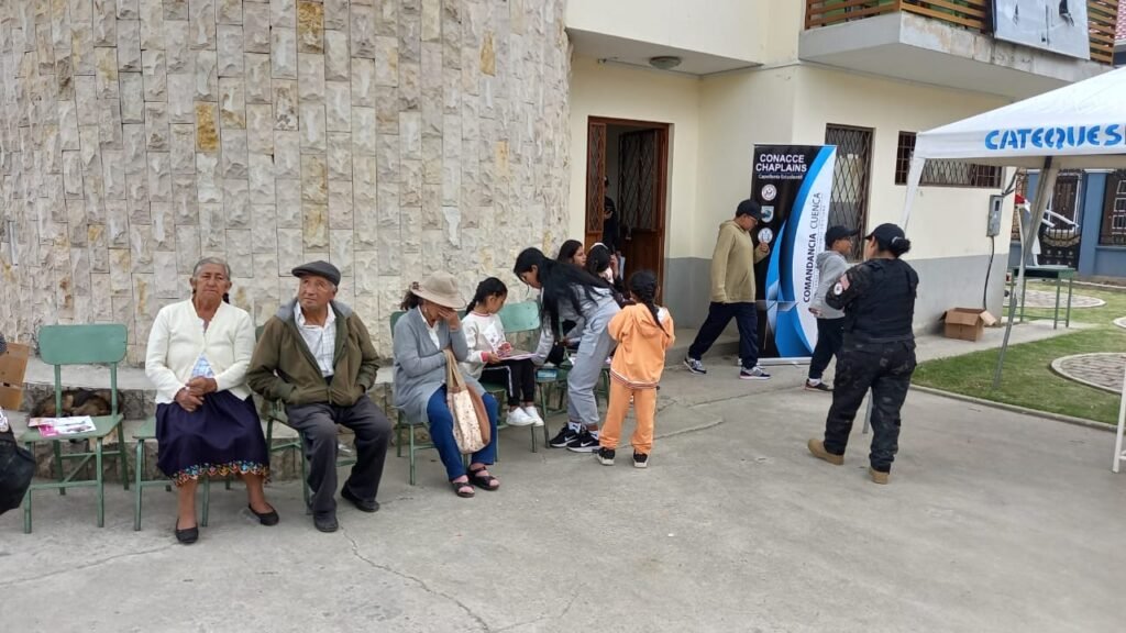 Asamblea Nacional otorga la medalla Vicente Rocafuerte a la labor de los capellanes de CONACCE CHAPLAINS.