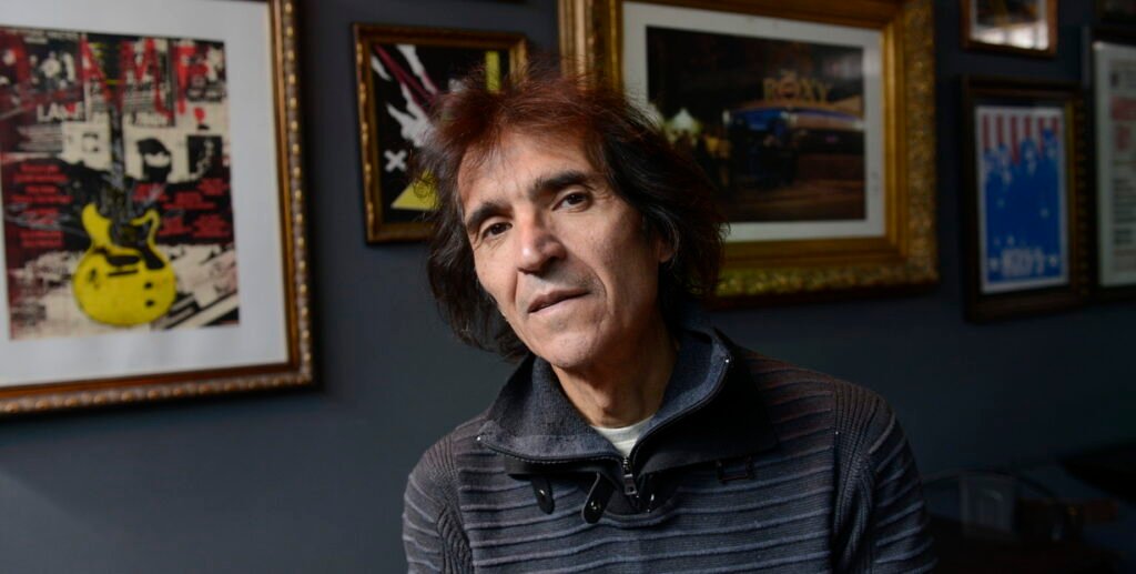 Felipe Staiti guitarrista de Los Enanitos Verdes durante una presentación en vivo