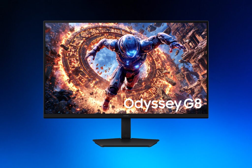 Vista frontal del monitor Odyssey G8 de Samsung mostrando la nitidez de su panel 6K de 32 pulgadas.