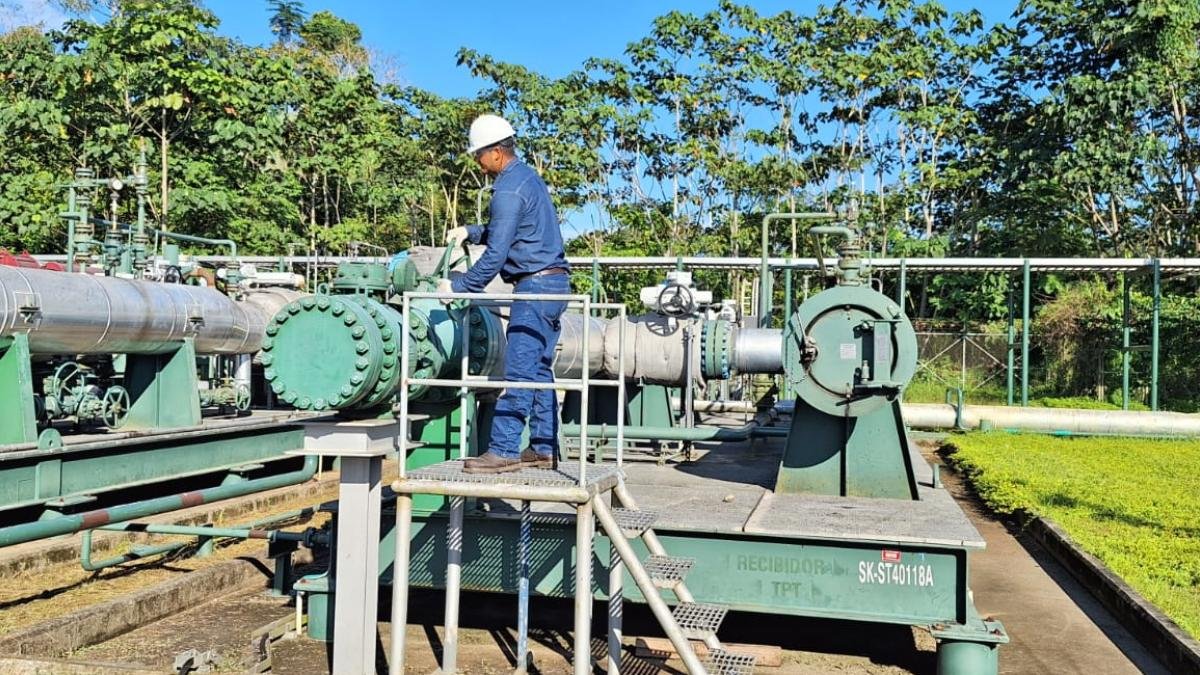 dos barriles de petróleo