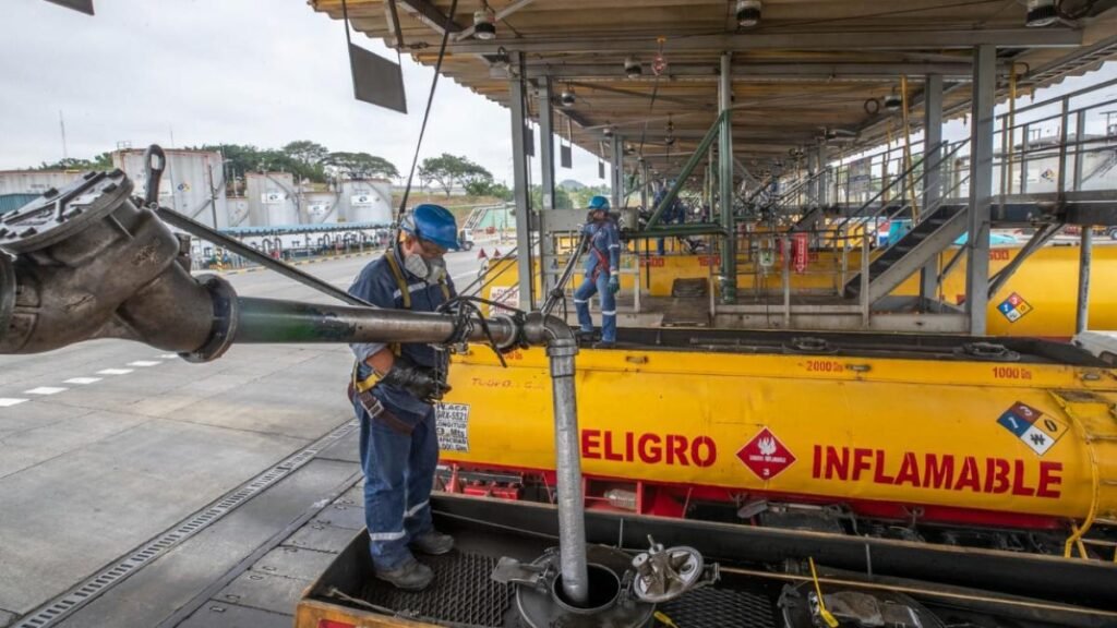Petróleo caro dispara subsidios