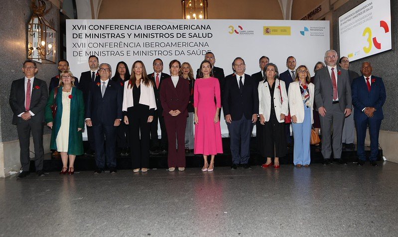 Representación de la XVII Conferencia de Iberoamérica de Ministras y Ministros de Salud en Madrid, con autoridades reunidas debatiendo sobre cooperación sanitaria regional.