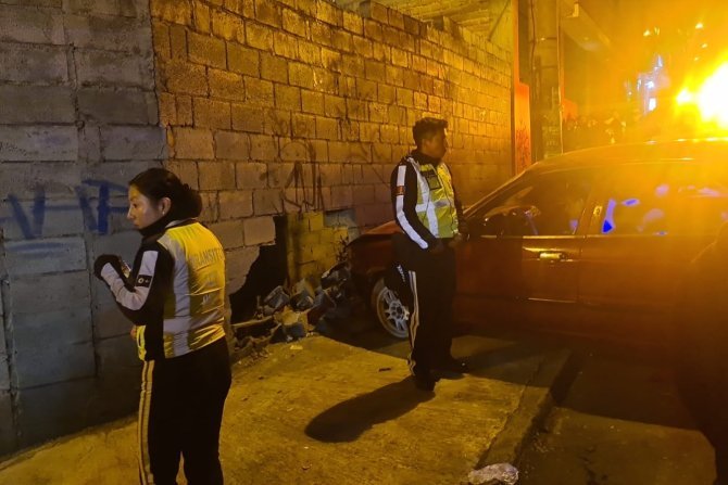 vehículo involucrado en accidente en La Ecuatoriana de Quito donde murió una mujer