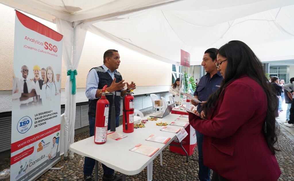Actividades de capacitación y concientización sobre seguridad y salud ocupacional realizadas por Grupo DIFARE