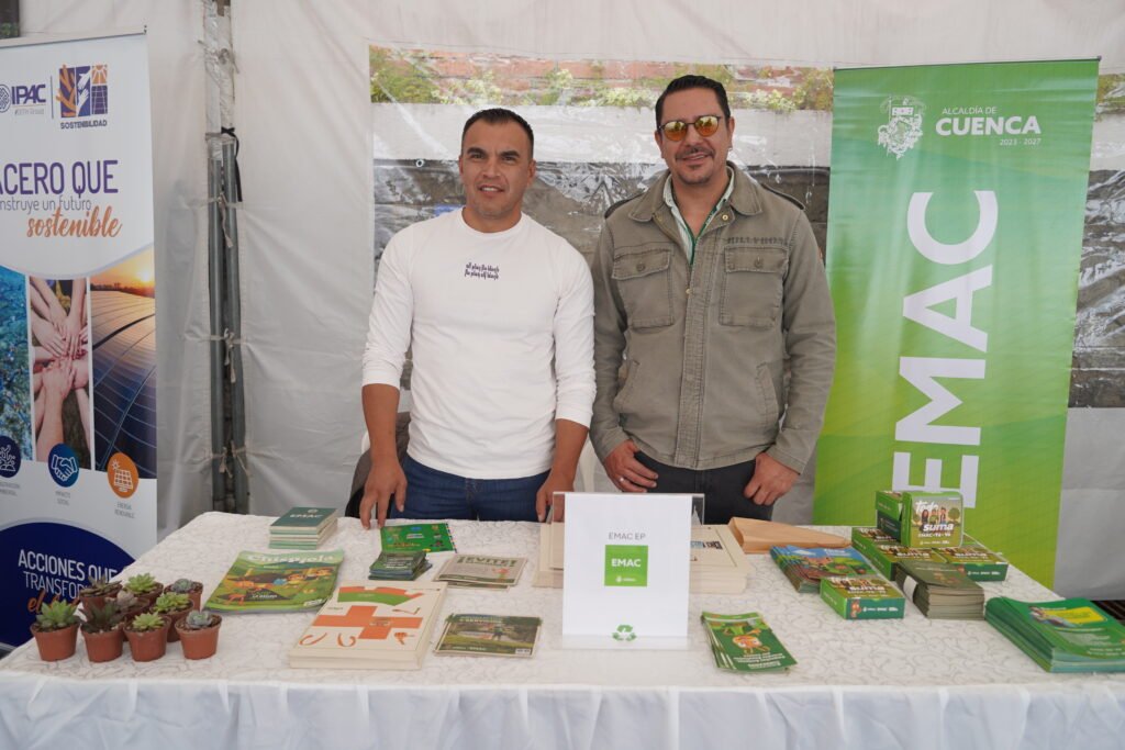 Colaboradores participan en la Semana Verde de Indurama promoviendo sostenibilidad, reciclaje y economía circular.