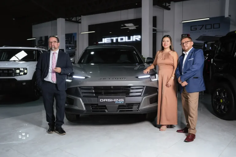 Corporación Favorita y Kia Ecuador fortalecen la movilidad 