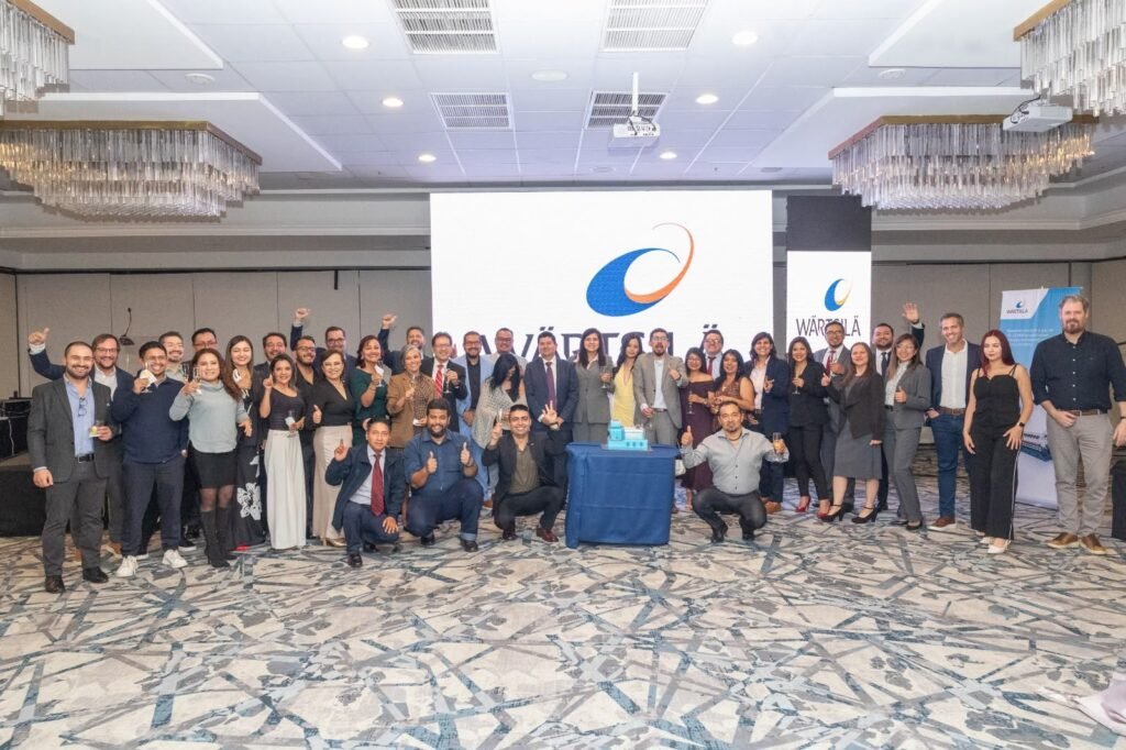 Wärtsilä 30 años Ecuador