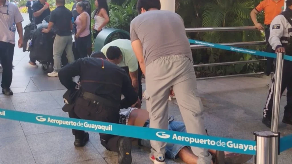 ataque armado en el aeropuerto de Guayaquil