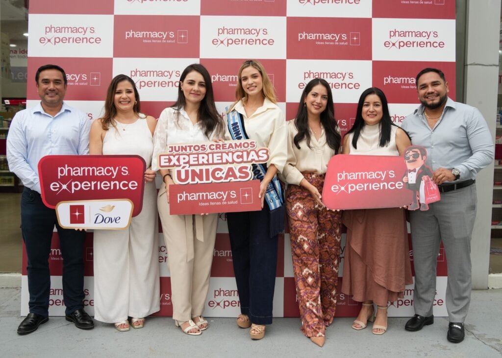 Fachada renovada del local Pharmacy’s en Plaza Orellana, con diseño moderno y espacios interactivos de Pharmacy’s Experience junto a Dove