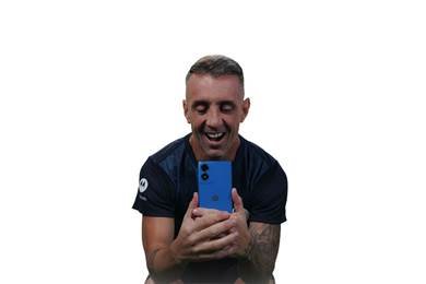 Damián “Kitu” Díaz durante su presentación como nuevo embajador de Motorola en Ecuador.