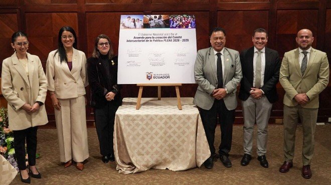 Representación gráfica de la Política PLENA 2026-2035 para prevenir el embarazo en niñas y adolescentes en Ecuador