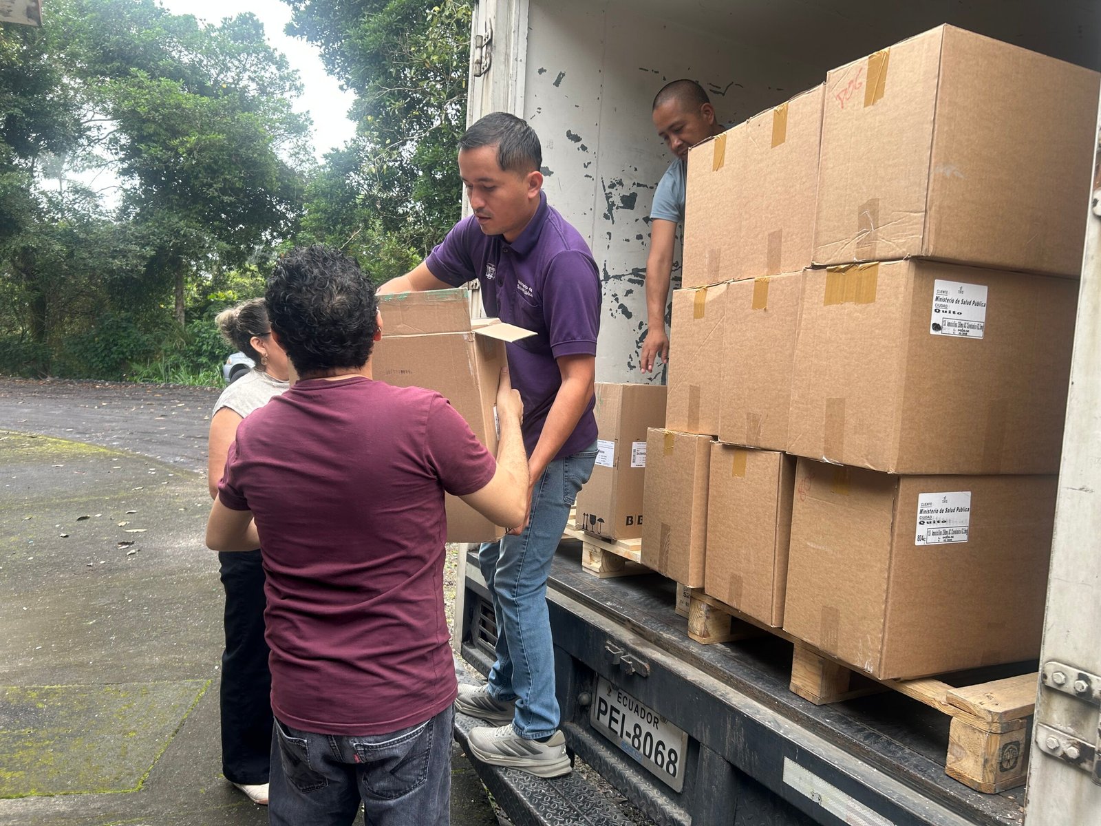 : Autoridades entregan lote de medicamentos y dispositivos médicos para centros de salud de Morona Santiago, julio 2026