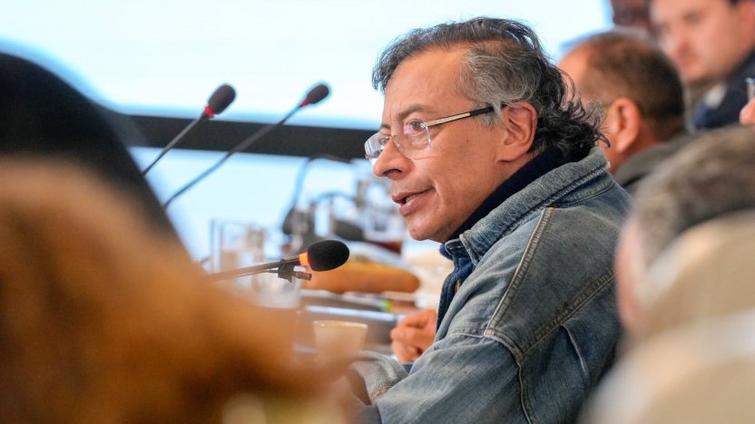 El presidente saliente de Colombia, Gustavo Petro, durante el Consejo de Ministros donde rechazó asistir a la investidura de Abelardo de la Espriella.