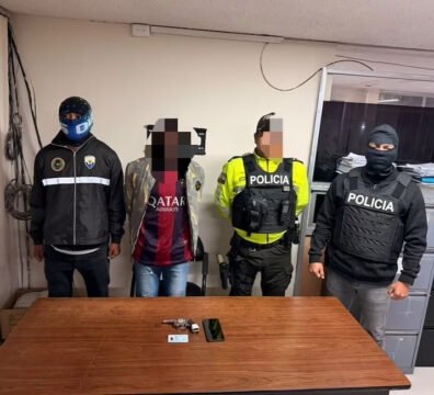 Alias Muerte de Los Lobos fue capturado en Cayambe durante un operativo policial. Conozca los indicios incautados y los detalles del caso.