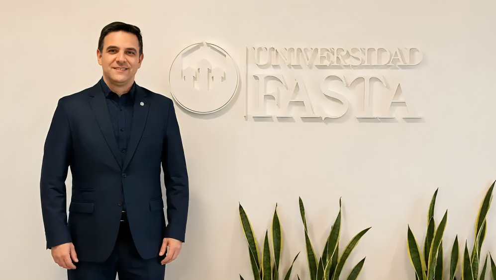 Universidad FASTA formación personalizada: IA, realidad virtual y metaverso se combinan con acompañamiento humano en más de 60 carreras.