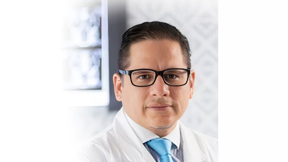 Conoce quién es el nuevo ministro de Salud de Ecuador, Juan Carlos Aveiga Parra, y las prioridades que definirán su gestión en el sector sanitario ecuatoriano