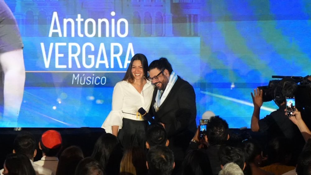 La alcaldesa subrogante Tatiana Coronel presidió la sesión solemne por la fundación de Guayaquil, en ausencia de Aquiles Alvarez, preso desde hace meses.