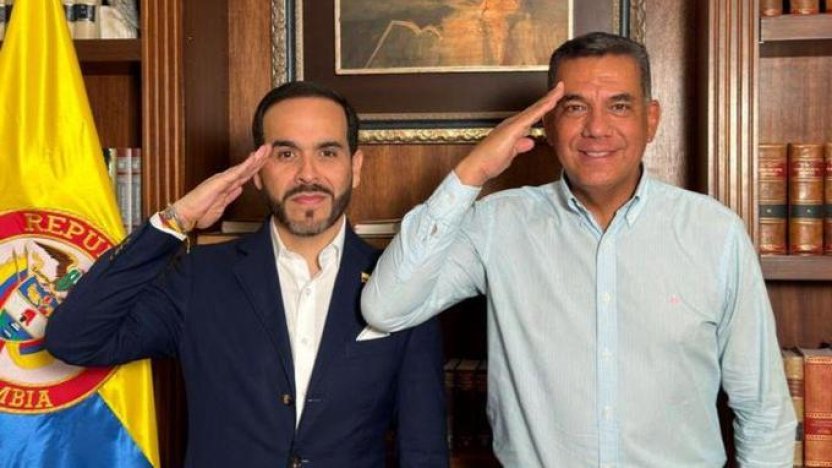 Fotografía oficial del presidente saliente de Colombia, Gustavo Petro, contextualizando la crisis en la transición de mando de 2026.