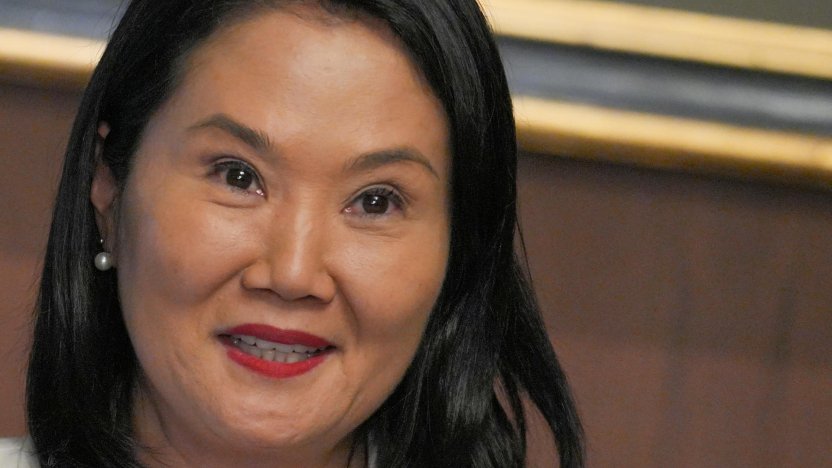 Acto oficial en el Gran Teatro Nacional de Lima donde se proclama formalmente a la presidenta electa de Perú.