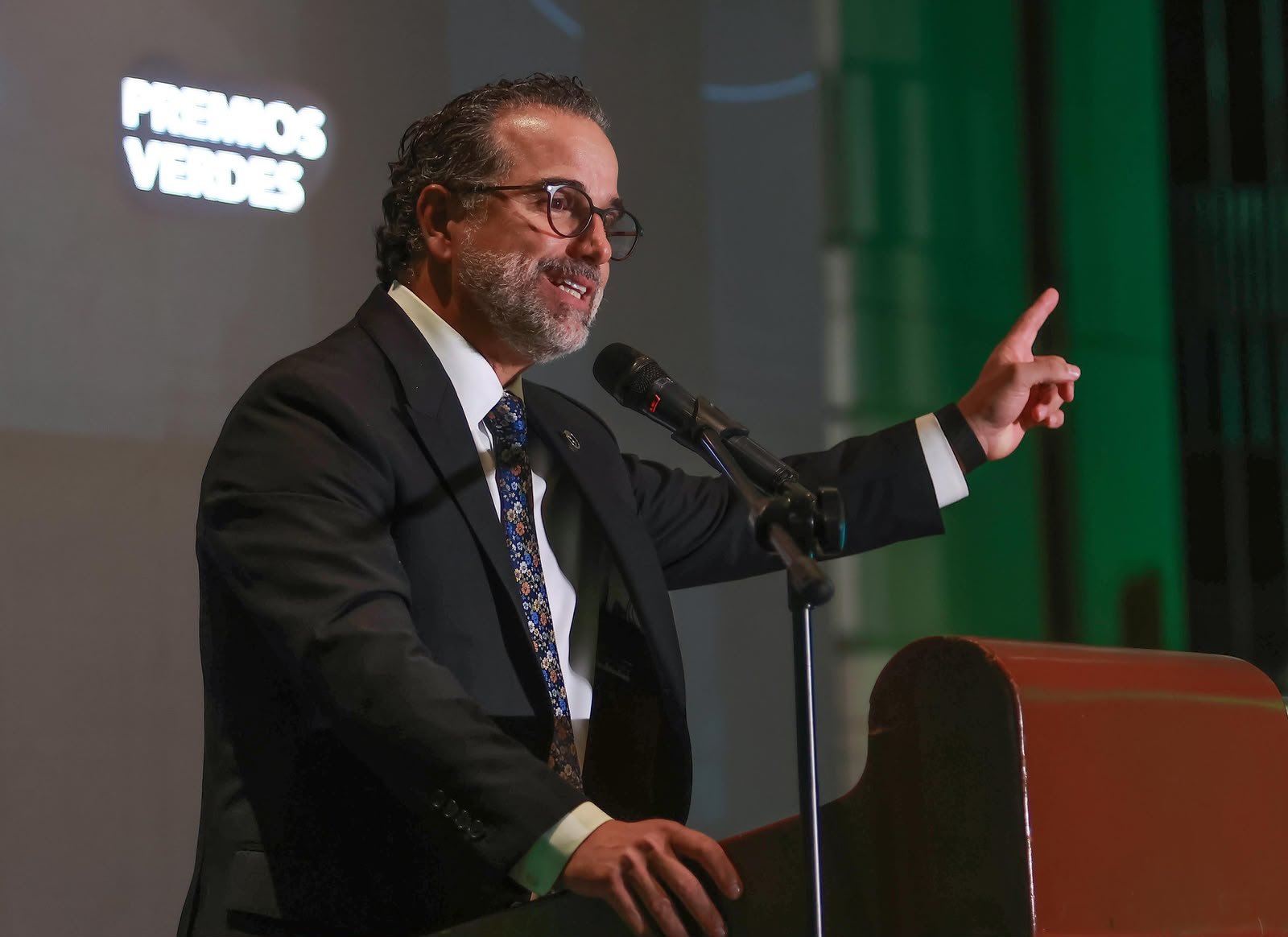 Reconocimiento a los representantes de los proyectos de Ecuador en Premios Verdes.
