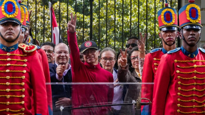 Preparativos institucionales relacionados con la investidura de De la Espriella en Colombia.