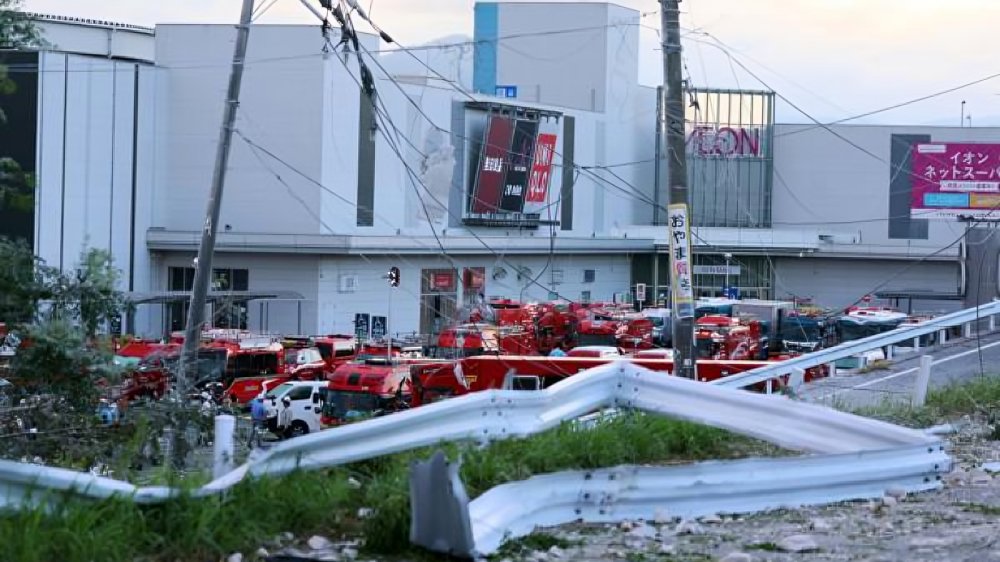 Un terremoto de magnitud 7,1 en Japón sacudió Kumamoto y dejó 13 muertos. La primera ministra Sanae Takaichi confirmó el balance mientras avanza el rescate.