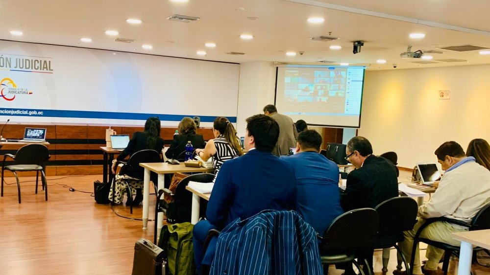 El Caso Triple A se reinstaló en Quito: las defensas de 15 procesados y seis empresas presentan pruebas contra los informes técnicos de la Fiscalía.