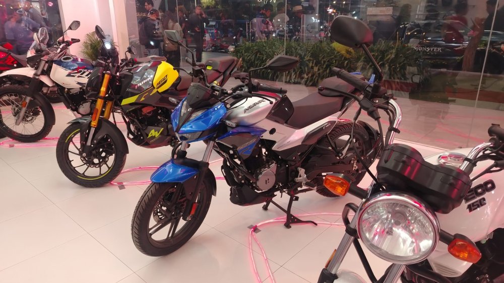 Las ventas de motos en Ecuador marcan un récord histórico en 2026, con un alza del 90% en motos de tres ruedas y la llegada de la marca Hero.