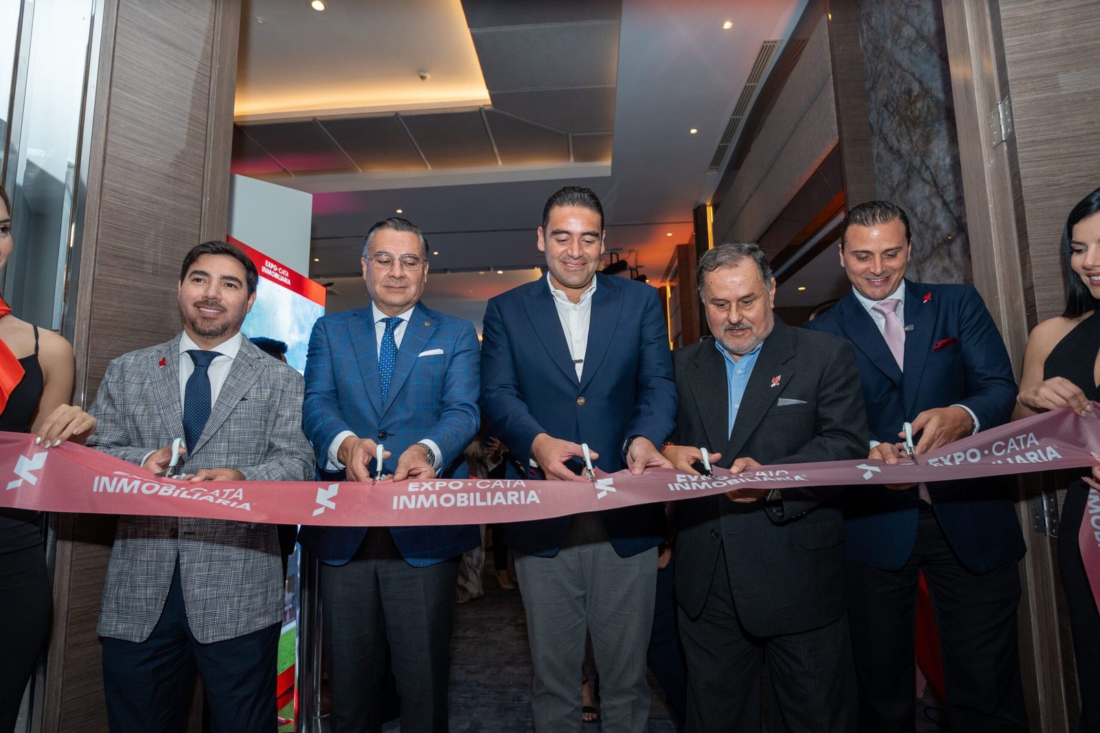 Feria inmobiliaria Expo Cata Inmobiliaria 2026 en Ecuador y el extranjero con proyectos de inversión y desarrolladores.