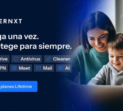 Interfaz de usuario de una plataforma web segura que ilustra el proceso del cifrado de conocimiento cero al subir archivos confidenciales.