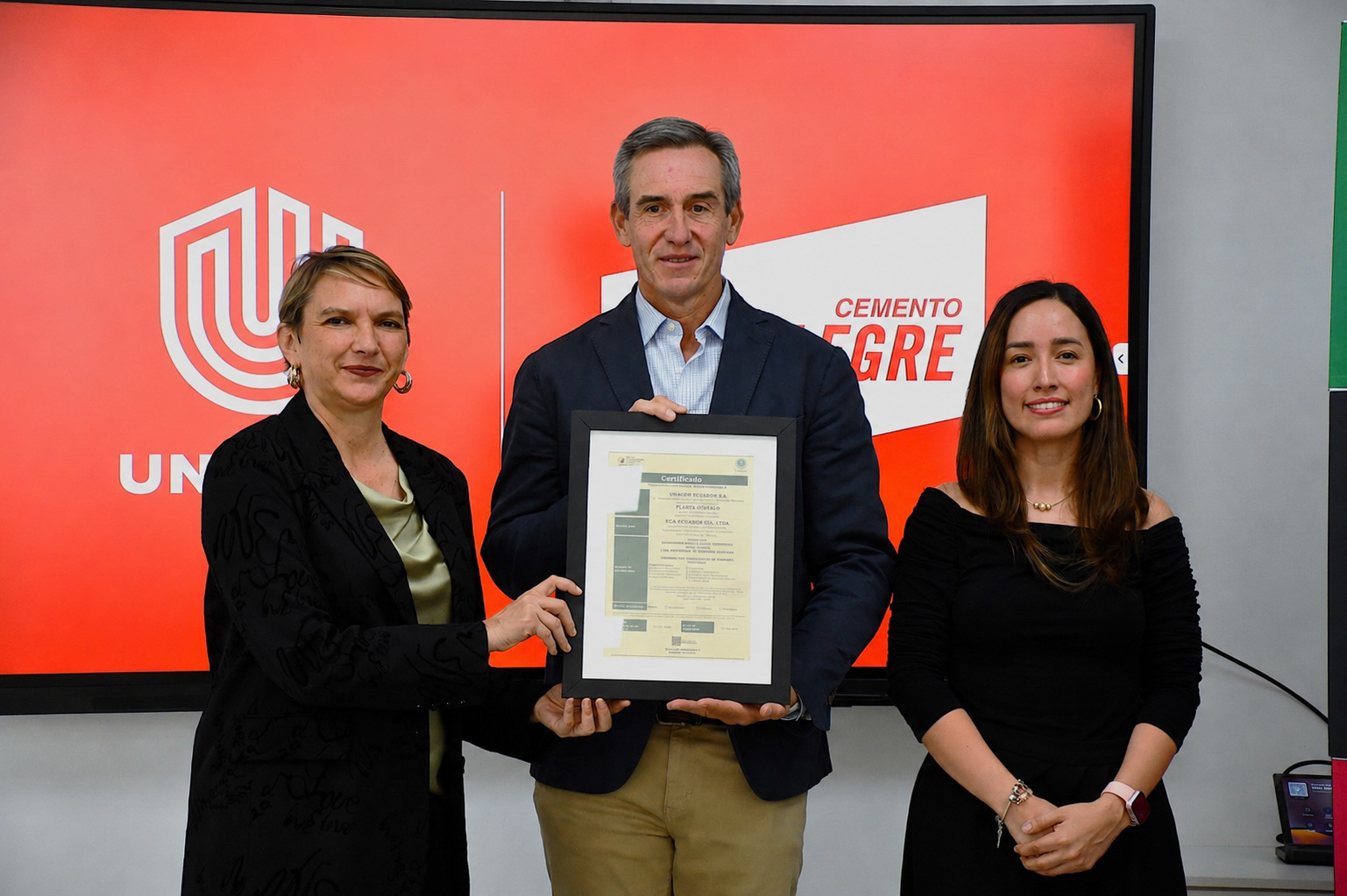 UNACEM Ecuador y su marca Cemento Selvalegre alcanzan el máximo reconocimiento en economía circular del país