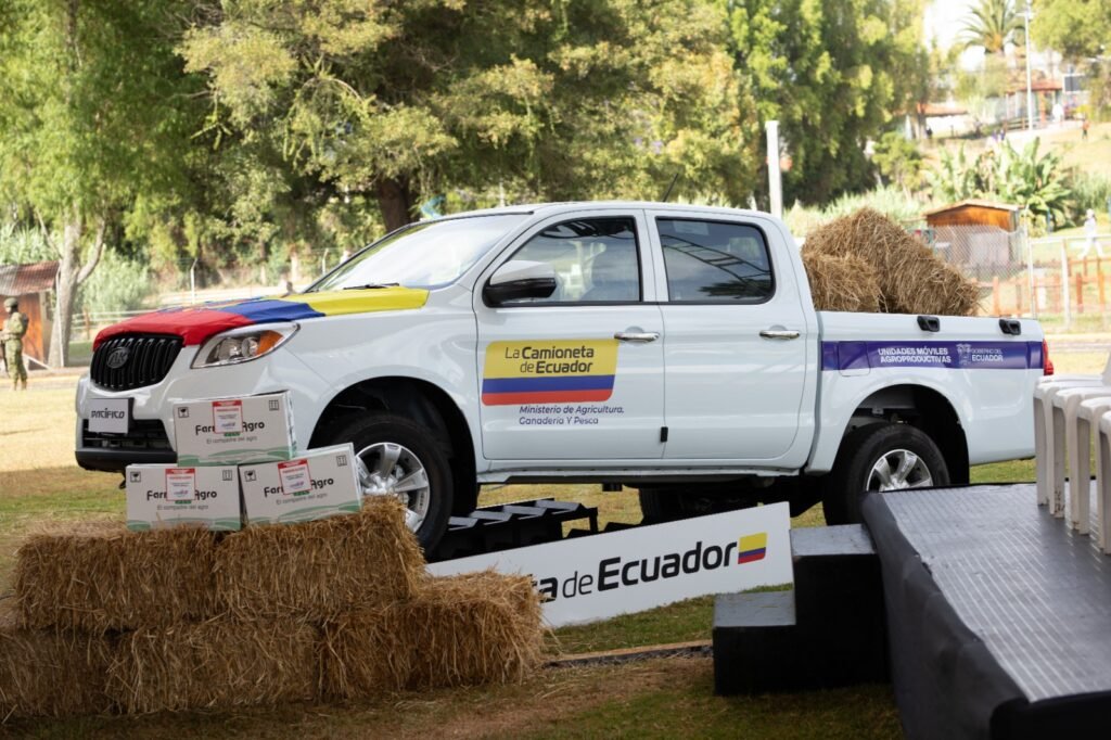 Unidades Móviles Agroproductivas UMA, La Camioneta de Ecuador, MAGAP Ecuador, sector agropecuario ecuatoriano, apoyo al agricultor, movilidad agrícola, camionetas para carga, Agricultura Familiar Campesina, subvenciones agropecuarias, productividad rural