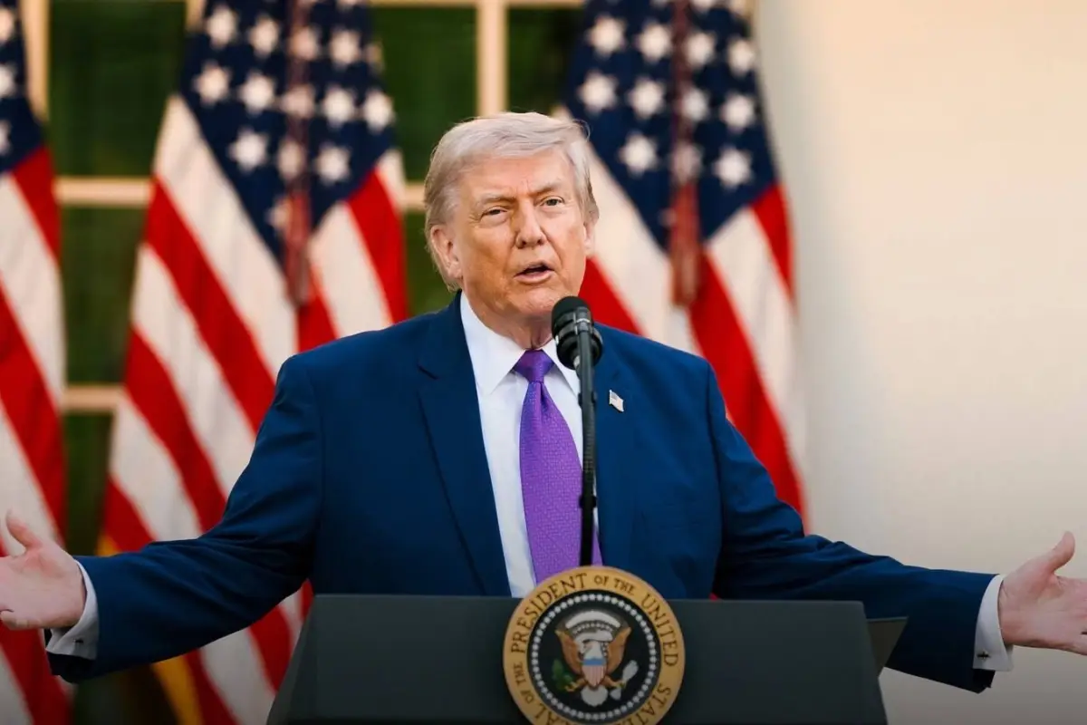 Donald Trump durante una rueda de prensa en la que destaca los récords alcanzados por el Mundial organizado en Norteamérica.