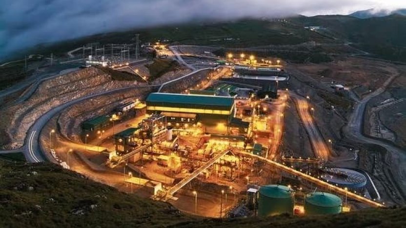 minera de Singapur entra a Ecuador