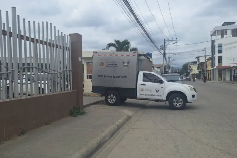 Tercera víctima fatal tras violento choque de motos en Portoviejo luego del accidente registrado en la vía Portoviejo-El Rodeo.