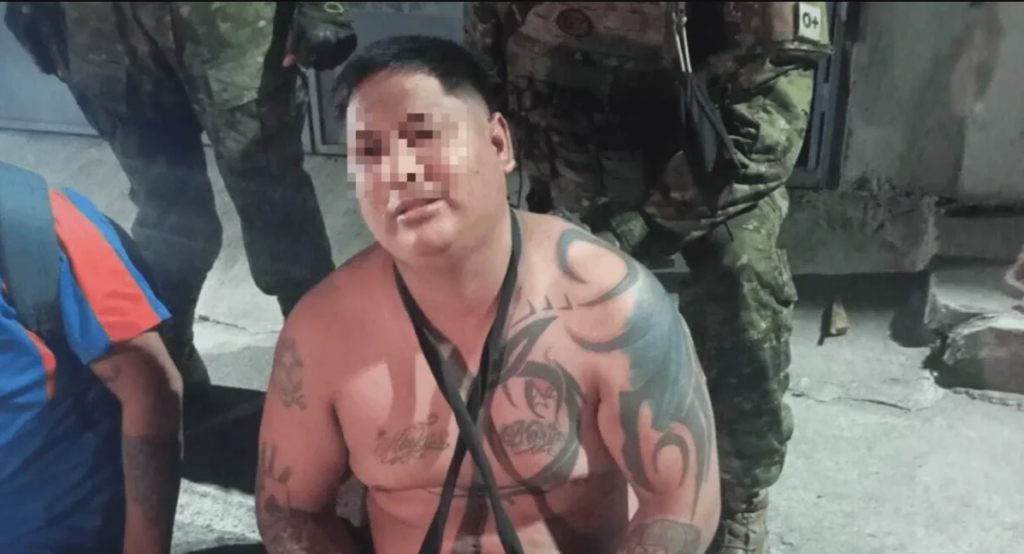 Militares ejecutan un operativo en Daule donde recapturaron a alias Pan de Piña, presunto integrante de los Chone Killers.