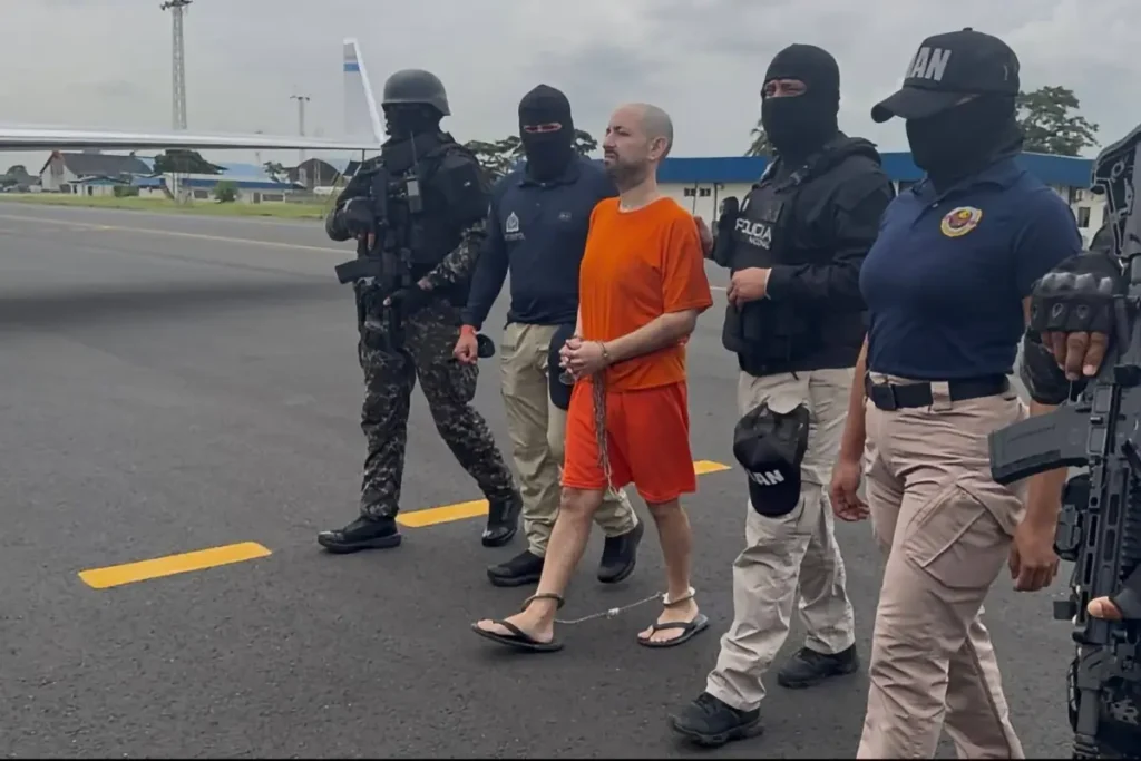 Alias Patucho Celso comparece ante la justicia de Estados Unidos tras ser extraditado desde Ecuador por un proceso relacionado con narcotráfico.