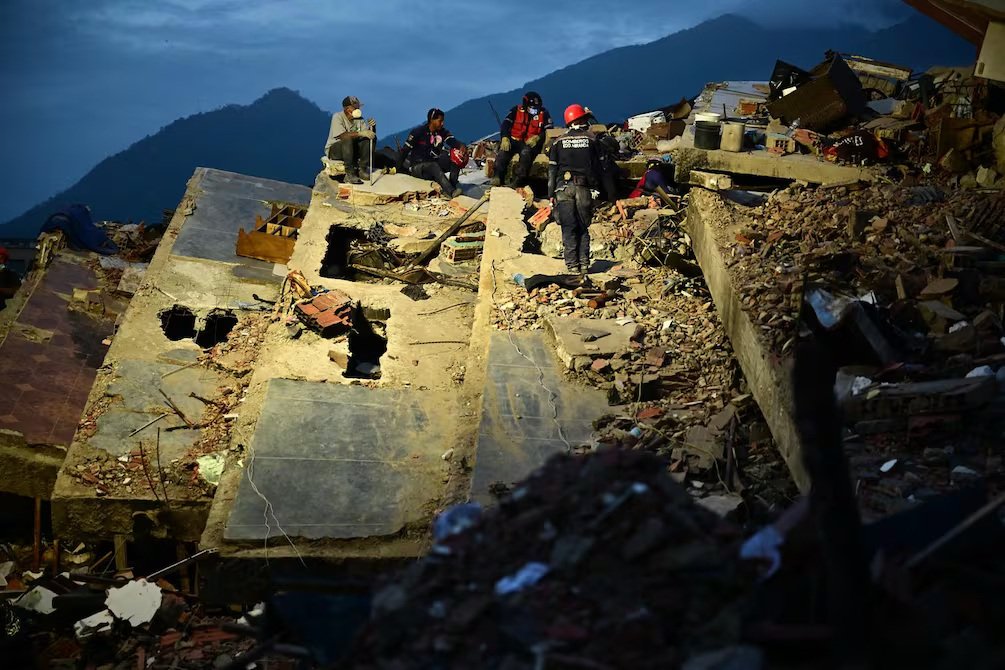 El renacer de Venezuela tras los terremotos que afectaron al país y el llamado a la solidaridad con las familias afectadas.