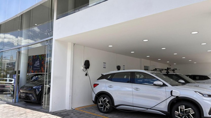ventas carros eléctricos Ecuador