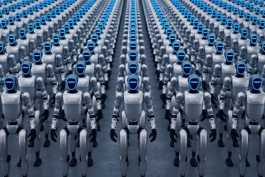 Línea de ensamblaje y distribución en los envíos de robots humanoides.