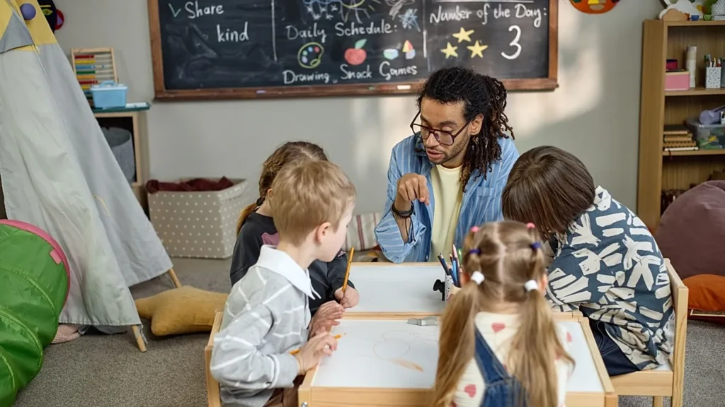 Niños hablando con expresión reflexiva, ilustración sobre estudio de Stanford sobre patrones de habla y salud mental infantil
