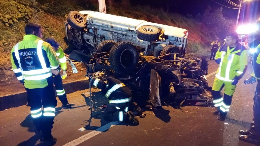 Dos accidentes en la Panamericana Norte y Sur dejaron 18 heridos y un muerto en Tambillo, Pichincha, y Huaca, Carchi, entre el 15 y 16 de agosto.