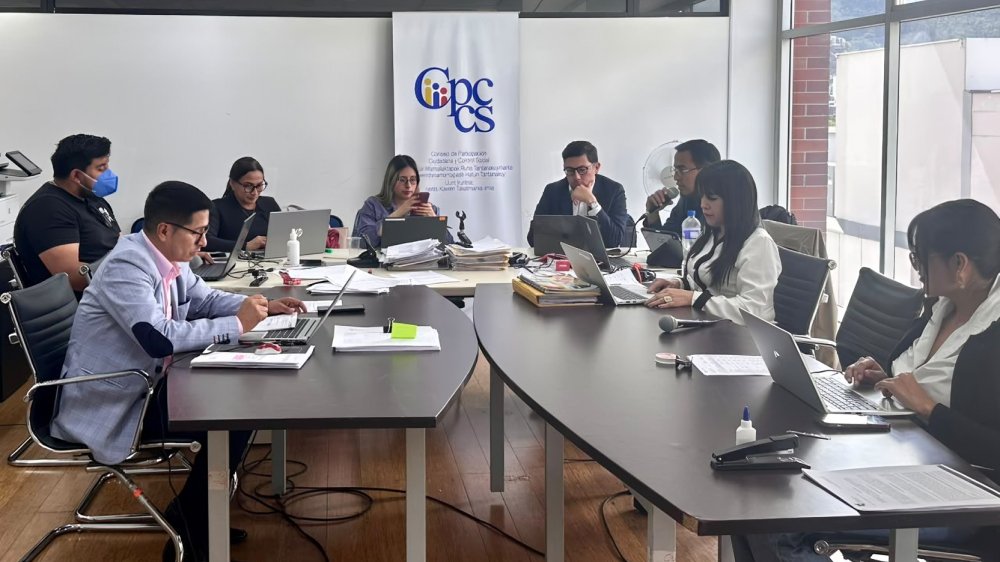 El concurso para Fiscal General del Estado se redujo a 26 aspirantes tras la renuncia voluntaria de Luis Augusto Rosero Méndez, exfiscal de Pichincha.