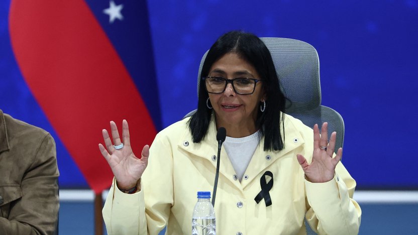 Plataformas de extracción en el lago de Cabimas vinculadas al acuerdo petrolero con Estados Unidos en Venezuela