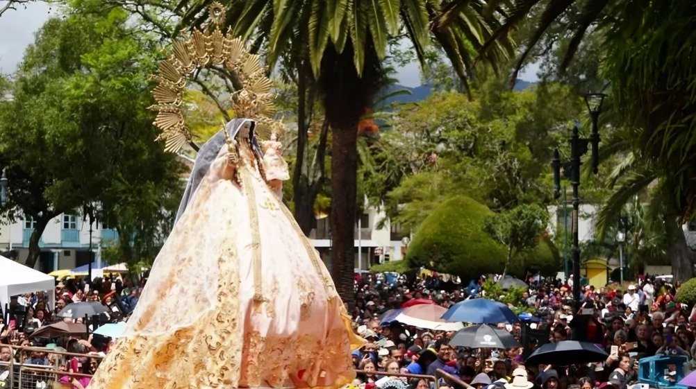 Virgen de El Cisne