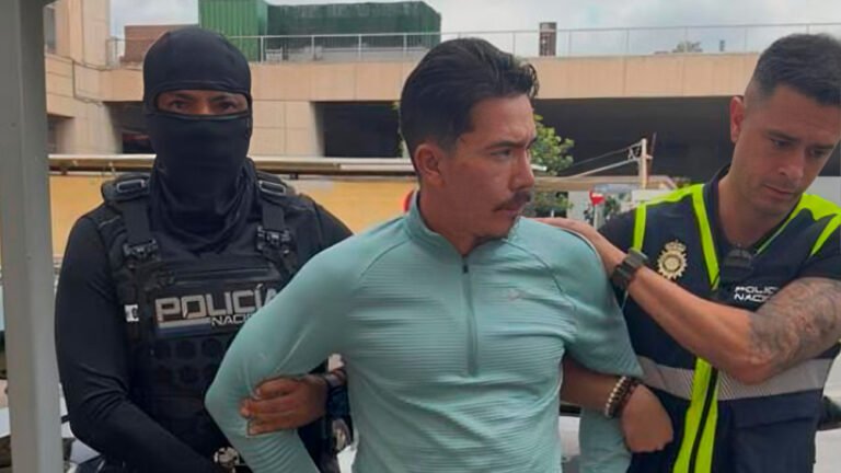 La Audiencia Nacional de España autorizó la extradición a Ecuador de alias 'Pipo', cabecilla de Los Lobos, casi nueve meses tras su captura.
