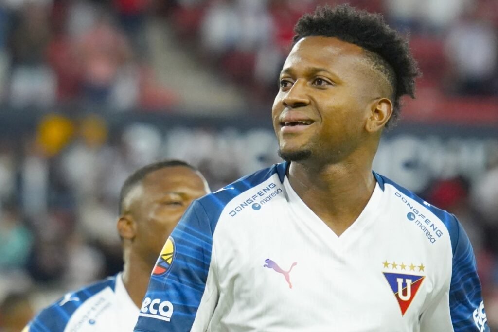 Celebración del gol de Michael Estrada que le dio la clasificación de Liga de Quito a las semifinales de la Copa Ecuador en Casa Blanca.