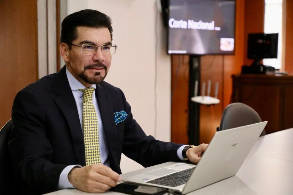 Leonardo Alarcón, fiscal general del Estado encargado de Ecuador, durante una actividad oficial en Quito.