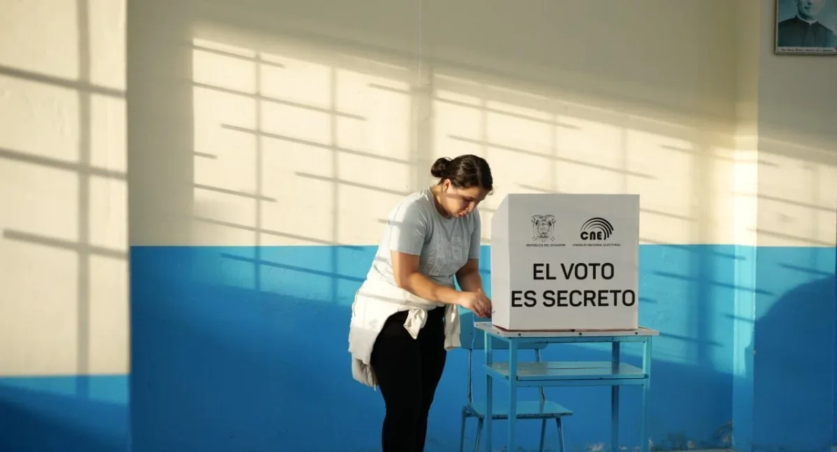 Archivo del Consejo Nacional Electoral sobre el mecanismo de conteo rápido para las elecciones seccionales 2026 en Ecuador.